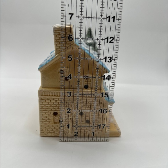 WP Pottery Ceramic Log Cabin Christmas Decor Light Up Village - Picture 9 of 12